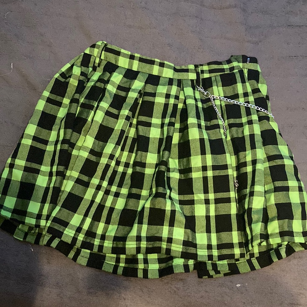 green and black plaid skirt
